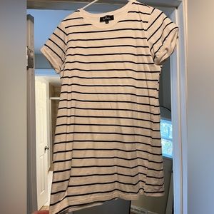 Lulus t-shirt shift dress. White with blue stripes. Size small